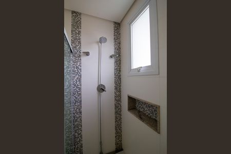 Casa de condomínio para alugar com 420m², 5 quartos e 3 vagas Casa de condomínio para alugar com 420m², 5 quartos e 3 vagasBanheiro da Suite 3