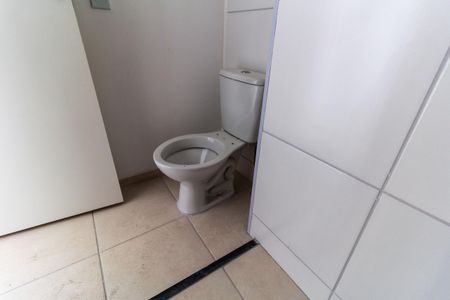 Apartamento à venda com 35m², 2 quartos e sem vaga Apartamento à venda com 35m², 2 quartos e sem vagaBanheiro