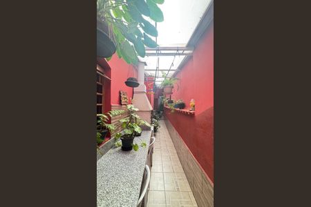 Casa à venda com 194m², 4 quartos e 2 vagas Casa à venda com 194m², 4 quartos e 2 vagasÁrea de Serviço - Quintal