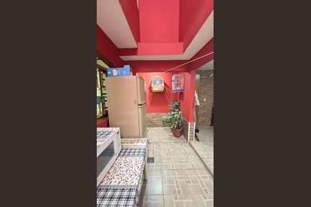 Casa à venda com 194m², 4 quartos e 2 vagas Casa à venda com 194m², 4 quartos e 2 vagasÁrea de Serviço - Quintal