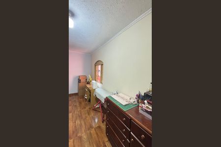 Casa à venda com 194m², 4 quartos e 2 vagas Casa à venda com 194m², 4 quartos e 2 vagasQuarto 1