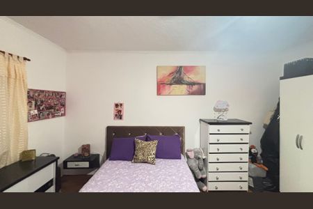 Casa à venda com 194m², 4 quartos e 2 vagas Casa à venda com 194m², 4 quartos e 2 vagasQuarto 2