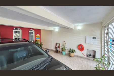 Casa à venda com 194m², 4 quartos e 2 vagas Casa à venda com 194m², 4 quartos e 2 vagasGaragem