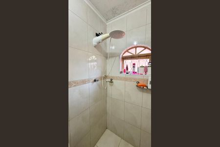 Casa à venda com 194m², 4 quartos e 2 vagas Casa à venda com 194m², 4 quartos e 2 vagasBanheiro