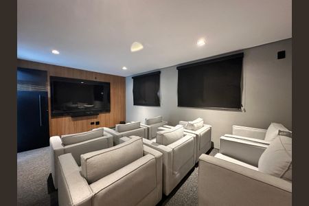Apartamento à venda com 65m², 2 quartos e 1 vagaArea Comum - Cinema