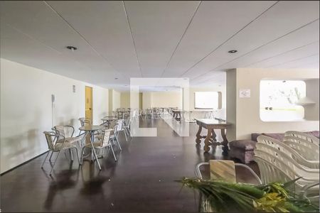 Apartamento à venda com 90m², 3 quartos e 1 vaga Apartamento à venda com 90m², 3 quartos e 1 vagaÁrea comum - Salão de festas