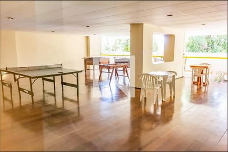 Apartamento à venda com 90m², 3 quartos e 1 vaga Apartamento à venda com 90m², 3 quartos e 1 vagaÁrea comum - Sala de Jogos