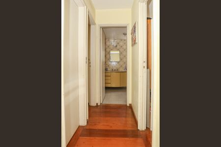 Apartamento à venda com 90m², 3 quartos e 1 vaga Apartamento à venda com 90m², 3 quartos e 1 vagaCorredor