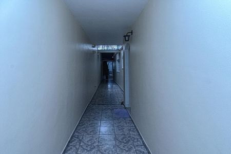 Casa à venda com 151m², 3 quartos e 2 vagas Casa à venda com 151m², 3 quartos e 2 vagasCorredor Lateral