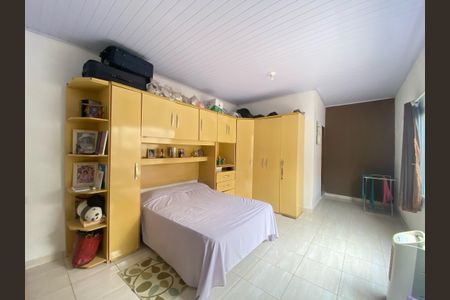 Casa à venda com 130m², 3 quartos e 3 vagas Casa à venda com 130m², 3 quartos e 3 vagasSuite 1