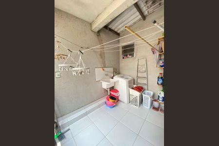 Casa à venda com 130m², 3 quartos e 3 vagas Casa à venda com 130m², 3 quartos e 3 vagasÁrea de Serviço