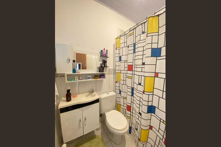 Casa à venda com 130m², 3 quartos e 3 vagas Casa à venda com 130m², 3 quartos e 3 vagasBanheiro Suite 1