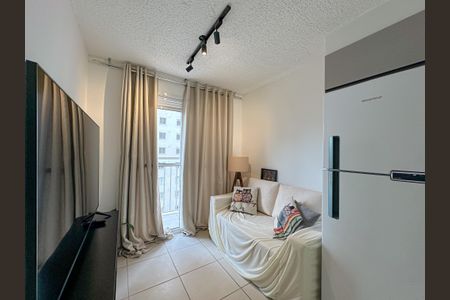 Sala/Cozinha de apartamento para alugar com 1 quarto, 30m² em Parque Industrial Tomas Edson, São Paulo