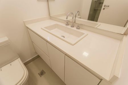Apartamento à venda com 118m², 2 quartos e 2 vagasBanheiro Social