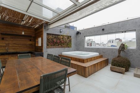 Apartamento à venda com 118m², 2 quartos e 2 vagasÁrea externa