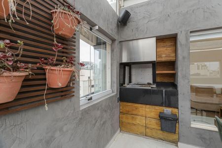Apartamento à venda com 118m², 2 quartos e 2 vagasChurrasqueira