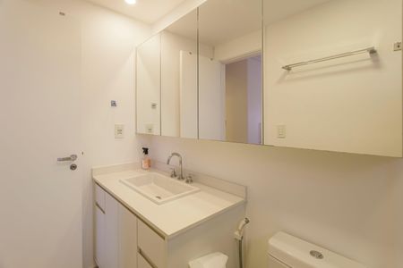 Apartamento à venda com 118m², 2 quartos e 2 vagasBanheiro da Suíte 2