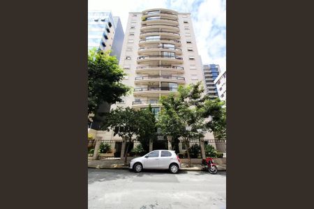 Apartamento à venda com 118m², 2 quartos e 2 vagasFachada