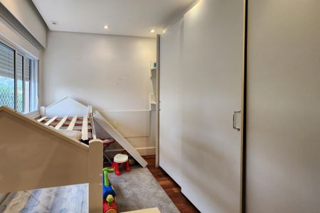 Apartamento à venda com 243m², 3 quartos e 3 vagasSuíte 2