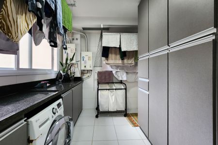 Apartamento à venda com 243m², 3 quartos e 3 vagasÁrea de Serviço