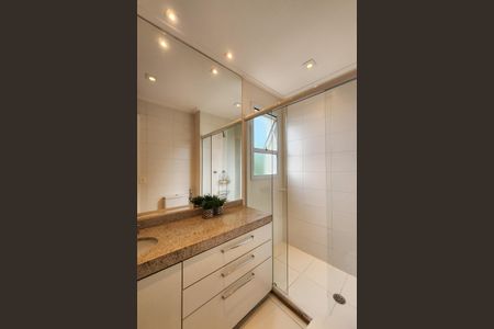 Apartamento à venda com 243m², 3 quartos e 3 vagasBanheiro da Suíte 1