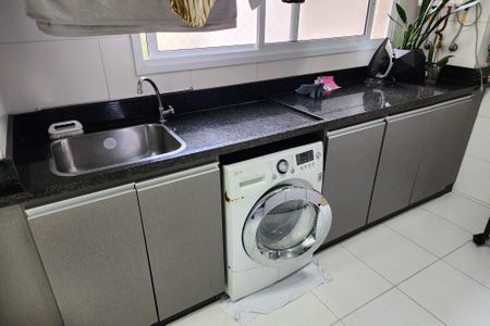 Apartamento à venda com 243m², 3 quartos e 3 vagasÁrea de Serviço