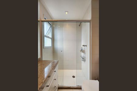 Apartamento à venda com 243m², 3 quartos e 3 vagasBanheiro da Suíte 1