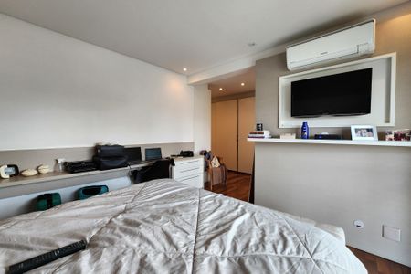 Apartamento à venda com 243m², 3 quartos e 3 vagasSuíte 3