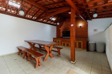 Apartamento para alugar com 214m², 3 quartos e 4 vagas Apartamento para alugar com 214m², 3 quartos e 4 vagasÁrea comum - Churrasqueira