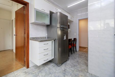 Apartamento para alugar com 214m², 3 quartos e 4 vagas Apartamento para alugar com 214m², 3 quartos e 4 vagasCozinha