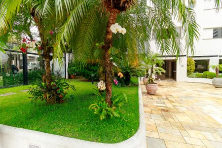 Apartamento para alugar com 214m², 3 quartos e 4 vagas Apartamento para alugar com 214m², 3 quartos e 4 vagasÁrea Comum