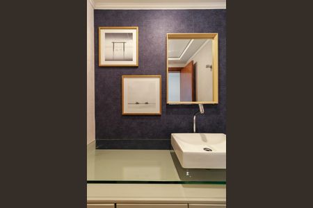 Apartamento para alugar com 214m², 3 quartos e 4 vagas Apartamento para alugar com 214m², 3 quartos e 4 vagasLavabo da sala