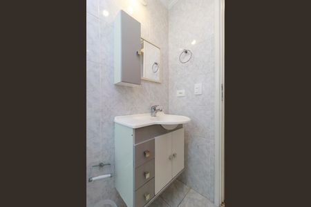 Apartamento para alugar com 214m², 3 quartos e 4 vagas Apartamento para alugar com 214m², 3 quartos e 4 vagasBanheiro da Suíte 2