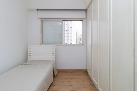 Apartamento para alugar com 214m², 3 quartos e 4 vagas Apartamento para alugar com 214m², 3 quartos e 4 vagasSuíte 2