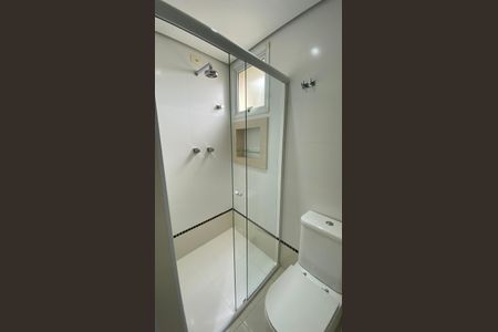 Apartamento à venda com 134m², 3 quartos e 3 vagas Apartamento à venda com 134m², 3 quartos e 3 vagasBanheiro da Suíte 1