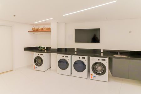 Studio à venda com 37m², 0 quarto e 1 vaga Studio à venda com 37m², 0 quarto e 1 vagaÁrea comum - Lavanderia