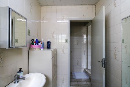 Casa à venda com 78m², 2 quartos e 1 vagaBanheiro