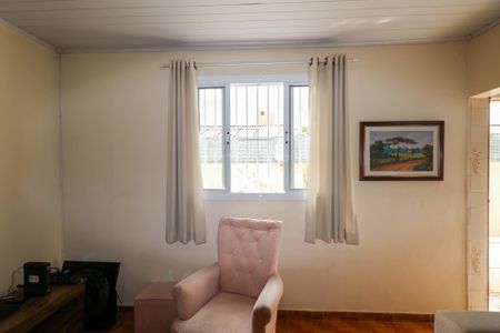 Casa à venda com 78m², 2 quartos e 1 vagaSala