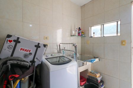 Casa à venda com 78m², 2 quartos e 1 vagaÁrea de Serviço