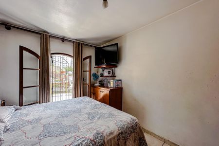 Casa à venda com 210m², 3 quartos e 2 vagasQuarto 1 - Suíte