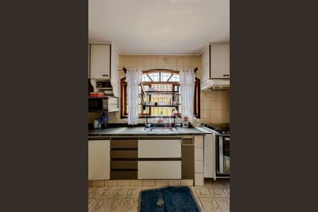 Casa à venda com 210m², 3 quartos e 2 vagasCozinha