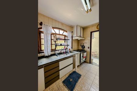 Casa à venda com 210m², 3 quartos e 2 vagasCozinha