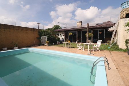 Casa à venda com 130m², 2 quartos e 3 vagasÁrea comum - Piscina