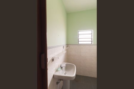 Casa à venda com 250m², 3 quartos e 4 vagas Casa à venda com 250m², 3 quartos e 4 vagasEdícula