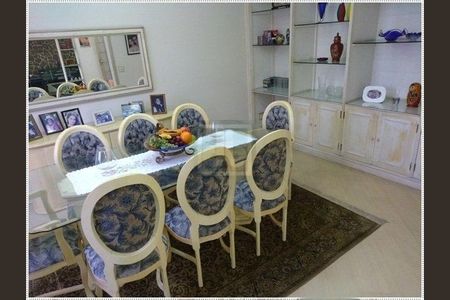 Apartamento à venda com 218m², 3 quartos e sem vaga