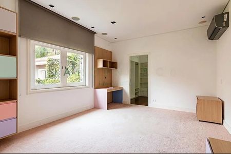 Casa à venda com 531m², 6 quartos e 2 vagas