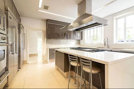 Casa à venda com 531m², 6 quartos e 2 vagas