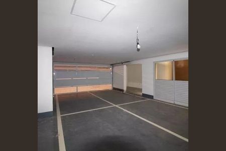 Casa de condomínio à venda com 637m², 4 quartos e 4 vagas