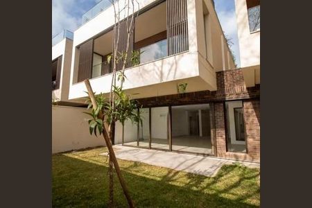 Casa de condomínio à venda com 637m², 4 quartos e 4 vagas