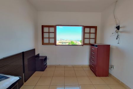 Casa à venda com 170m², 3 quartos e 4 vagasQuarto Suíte